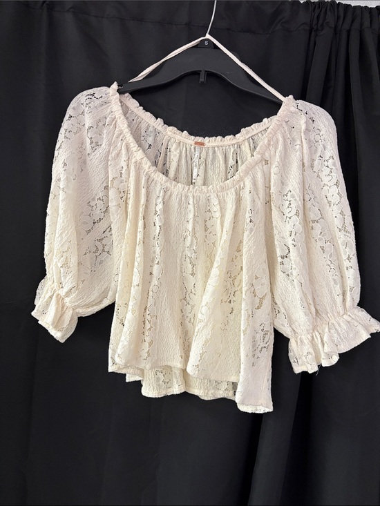 Free People Tops - Free People Cream Lace Peasant Blouse
